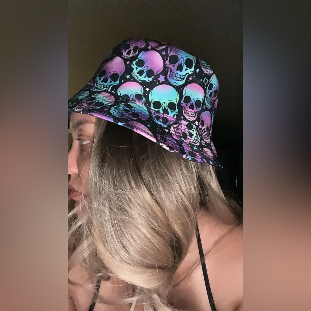 💀Mystic Skulls bucket hat